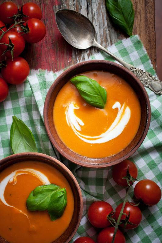Homemade Tomato Soup | Vegan Nook