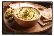 Olive Hummus on Flatbread Crackers