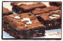 Chunky Nut Brownies